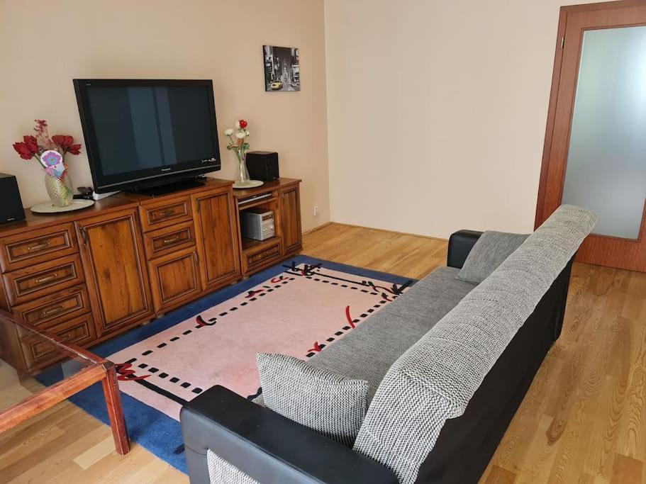 Comfortable Apartment! Прага Экстерьер фото