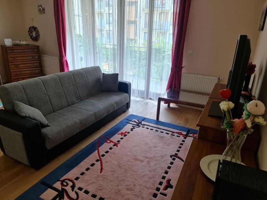 Comfortable Apartment! Прага Экстерьер фото