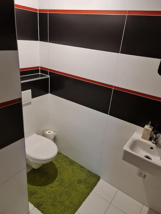 Comfortable Apartment! Прага Экстерьер фото